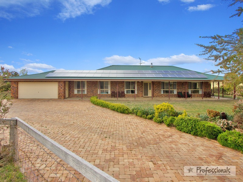 264 Long Swamp Road, Armidale NSW 2350