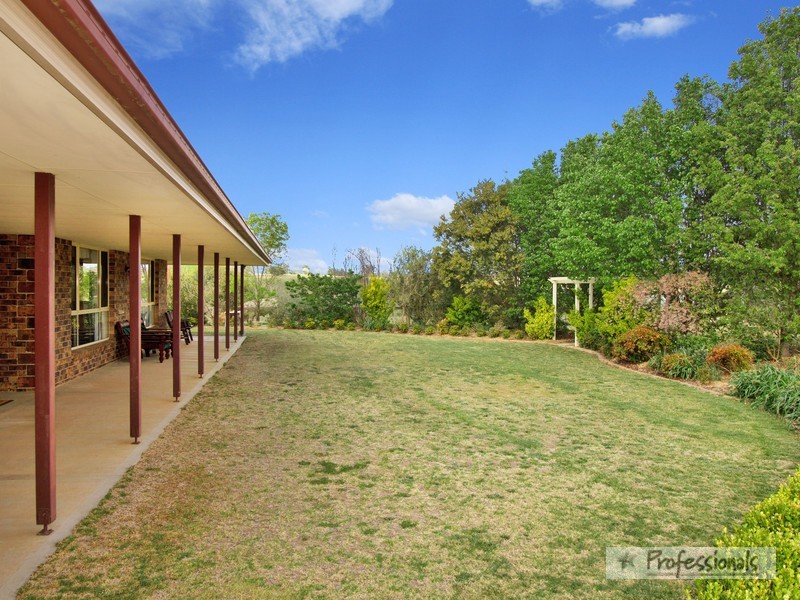 264 Long Swamp Road, Armidale NSW 2350
