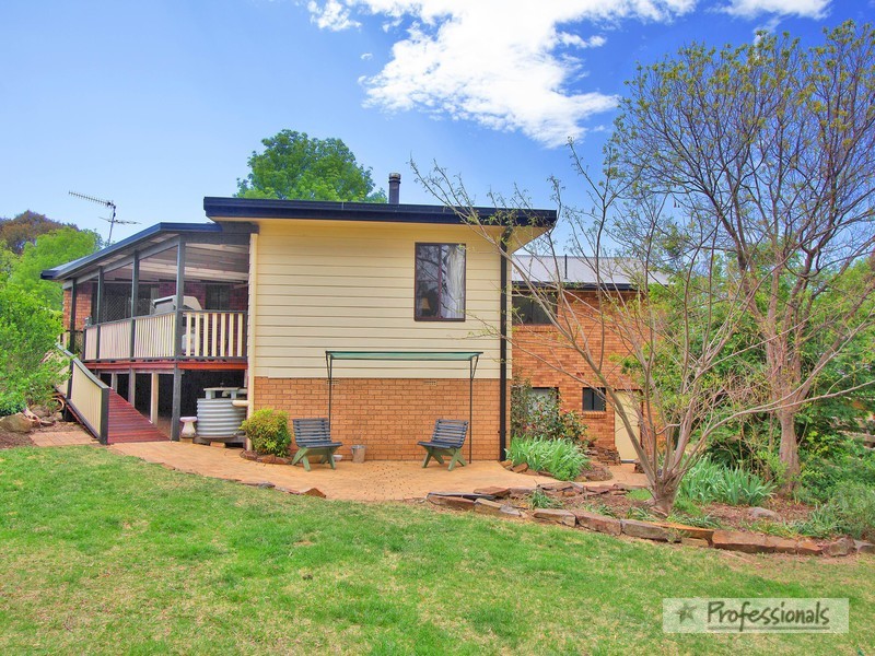 10 Joan Place, Armidale NSW 2350