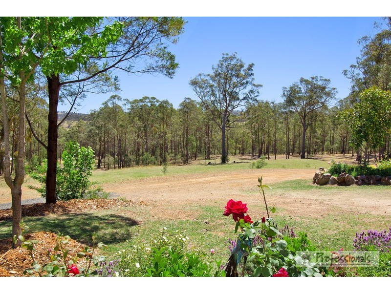 36 Ursula Road, Armidale NSW 2350