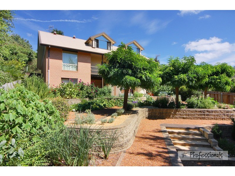 23 Laurence Avenue, Armidale NSW 2350