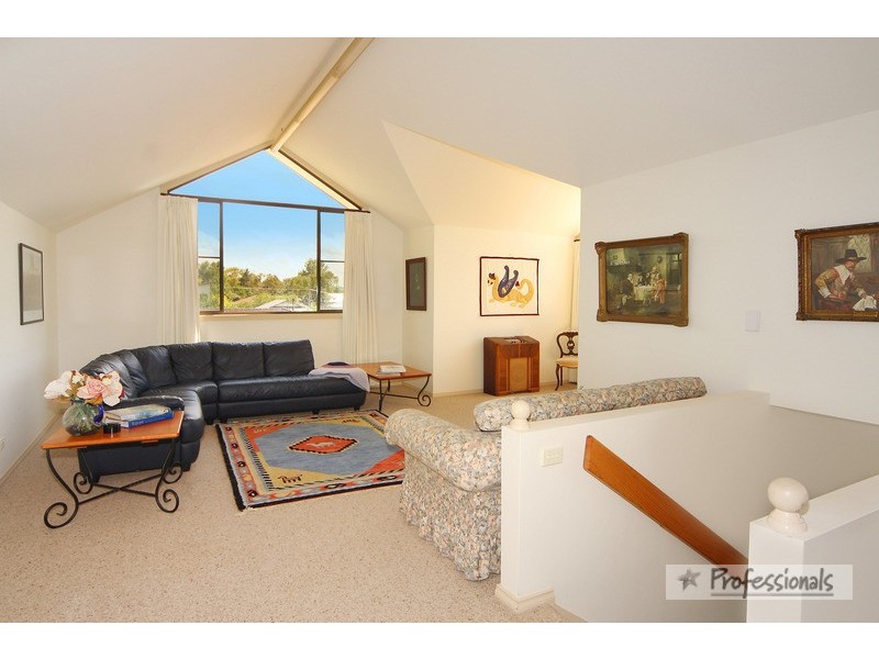 23 Laurence Avenue, Armidale NSW 2350