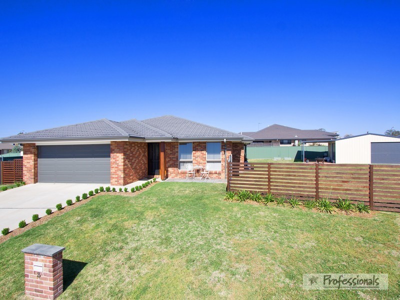 3 Hardman Close, Armidale NSW 2350