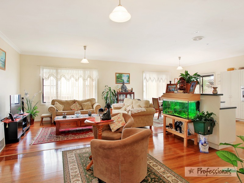 207 Barney Street, Armidale NSW 2350