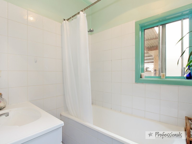 207 Barney Street, Armidale NSW 2350