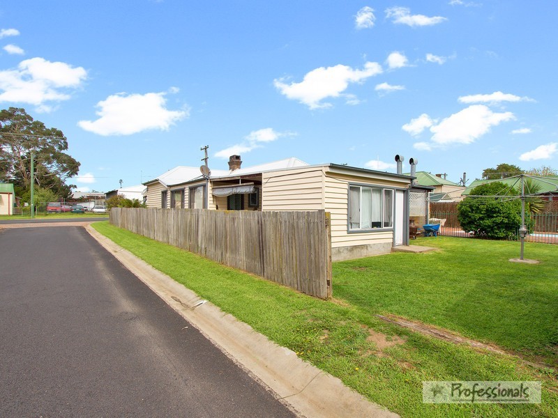 207 Barney Street, Armidale NSW 2350
