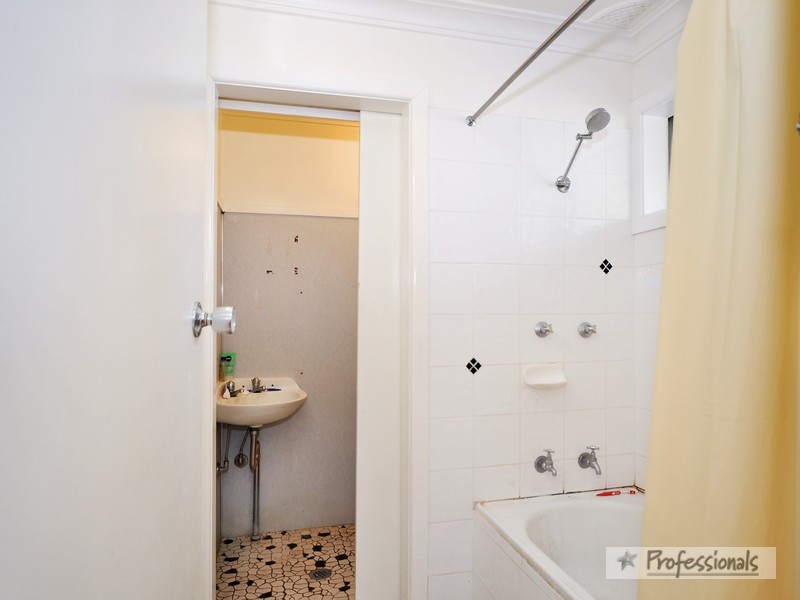 79 Queen Elizabeth Drive, Armidale NSW 2350