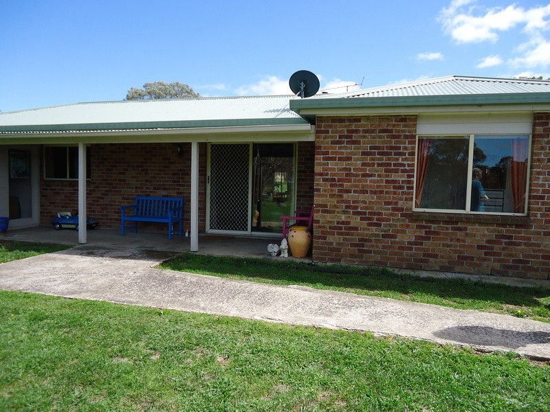 12 Panhandle Road, Uralla NSW 2358