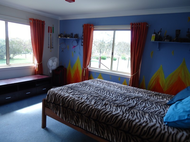 12 Panhandle Road, Uralla NSW 2358