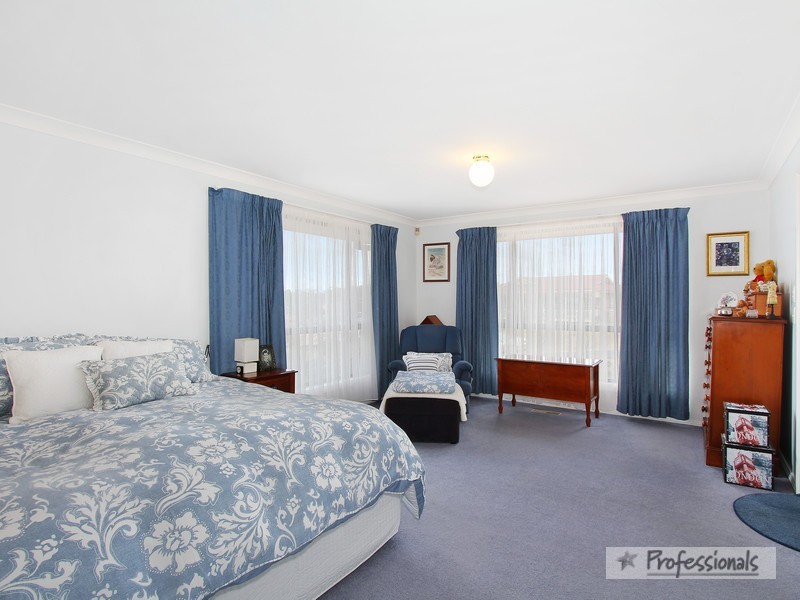 24 McCarthy Crescent, Armidale NSW 2350