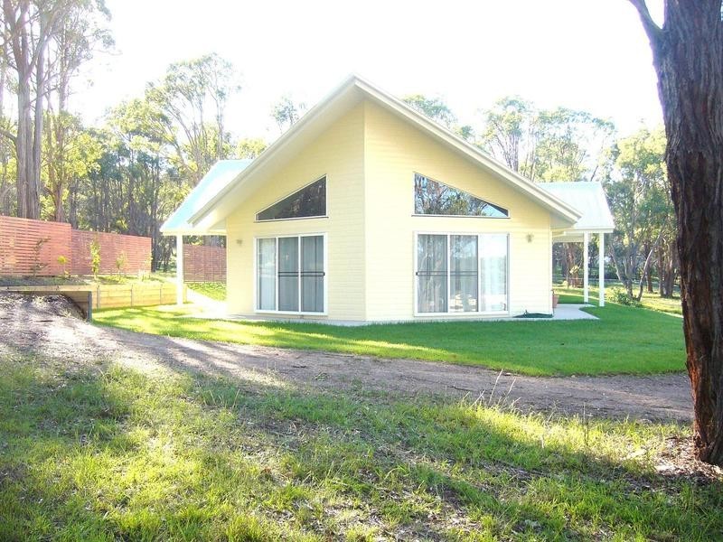53 Kareela Road, Armidale NSW 2350