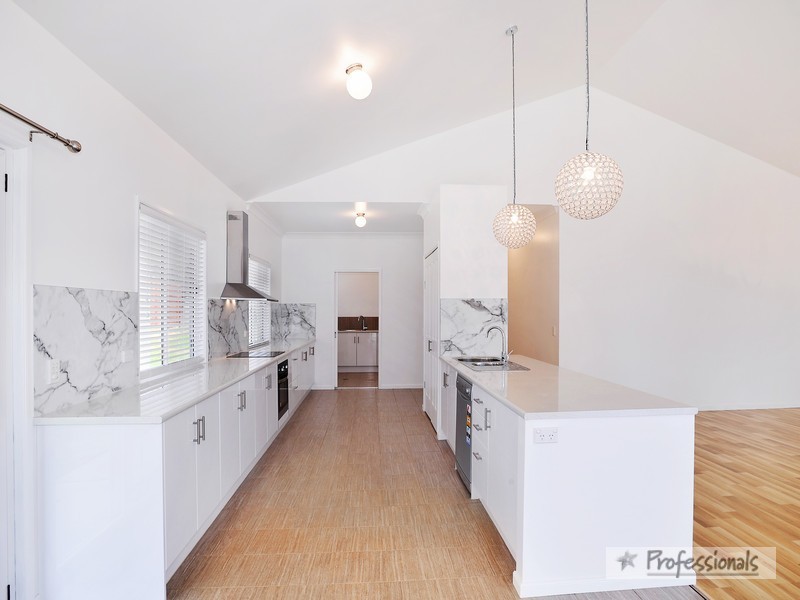 53 Kareela Road, Armidale NSW 2350
