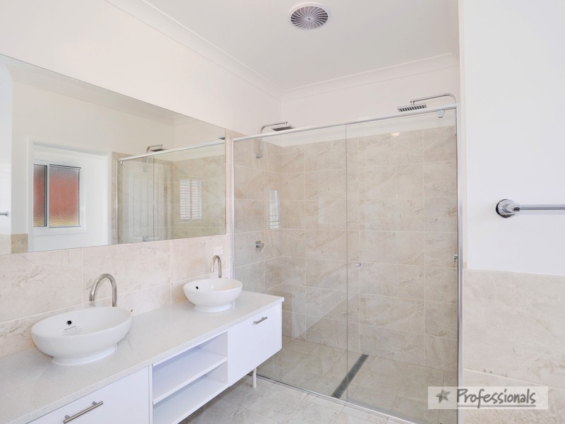 53 Kareela Road, Armidale NSW 2350