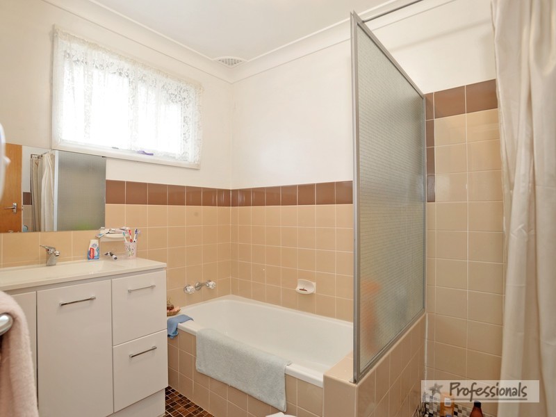 8 Barry Street, Armidale NSW 2350