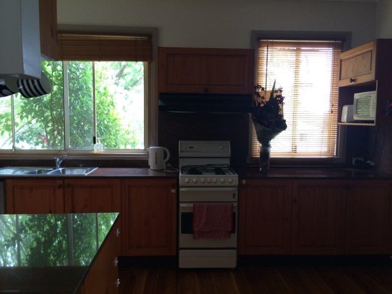 6 Glen Innes Road, Armidale NSW 2350