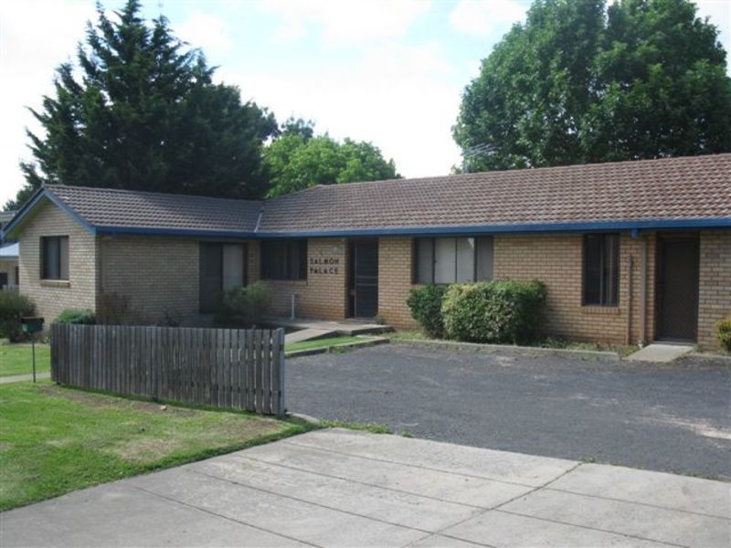 4 Salmon Avenue, Armidale NSW 2350