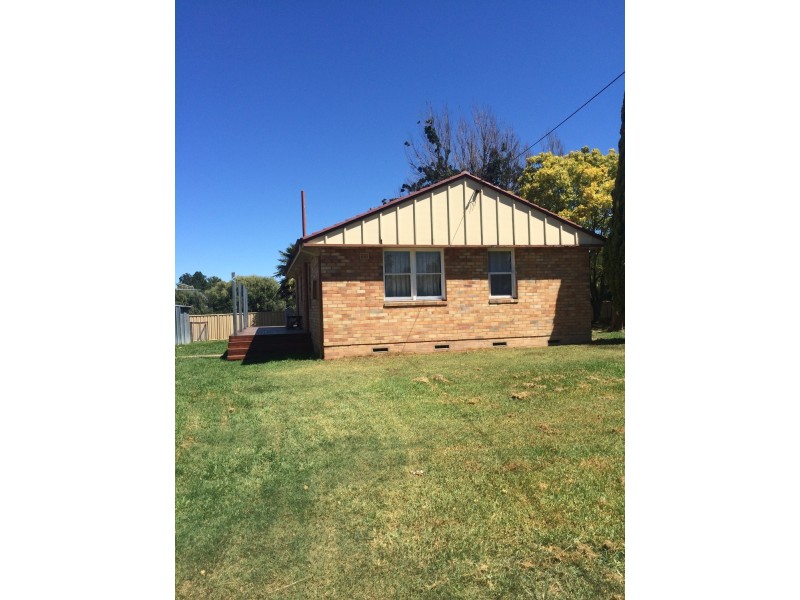 26 McBean Avenue, Armidale NSW 2350
