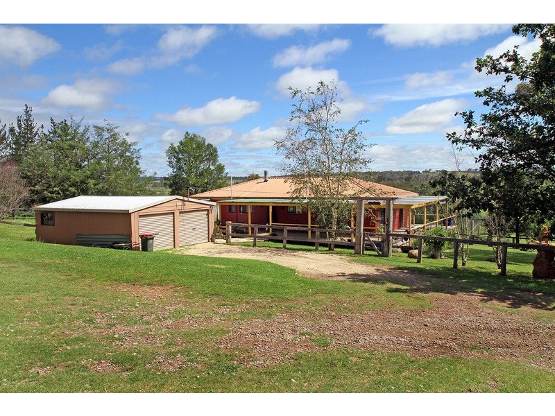 73 Milne Road, Armidale NSW 2350