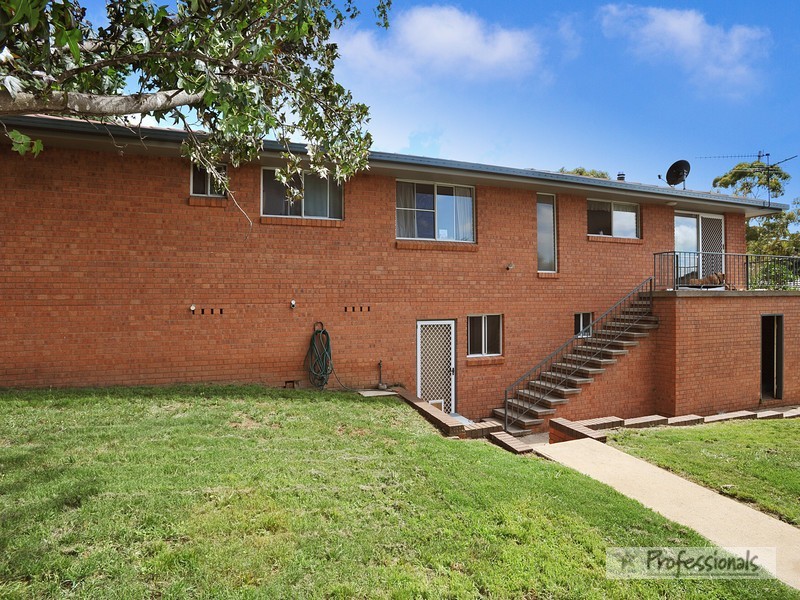 8 Stewart Crescent, Armidale NSW 2350