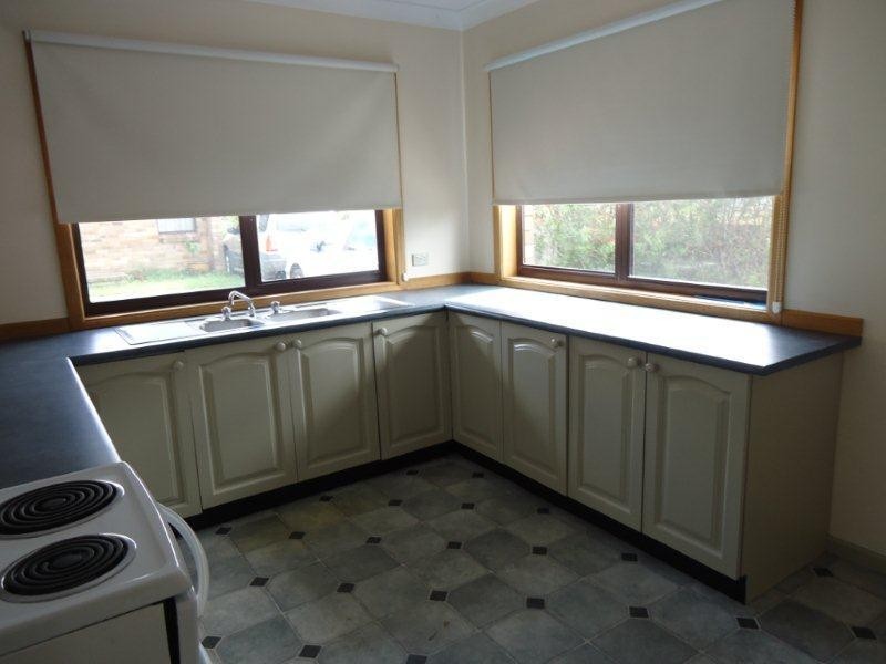 1/22 Samuelson Crescent, Armidale NSW 2350