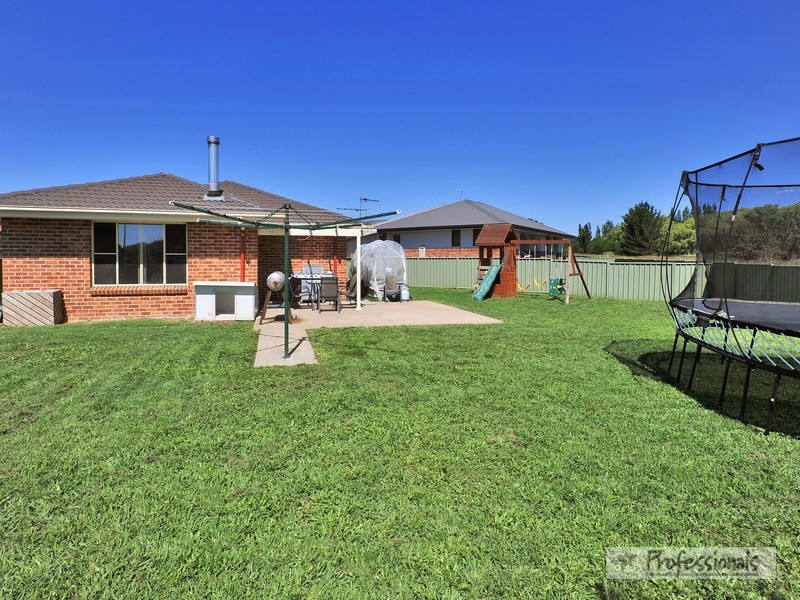 25 Alahna Drive, Armidale NSW 2350