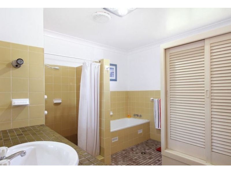 1 Tamar Place, Armidale NSW 2350