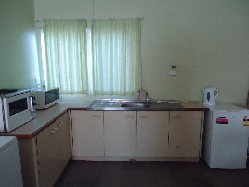 2/79 Erskine Street, Armidale NSW 2350