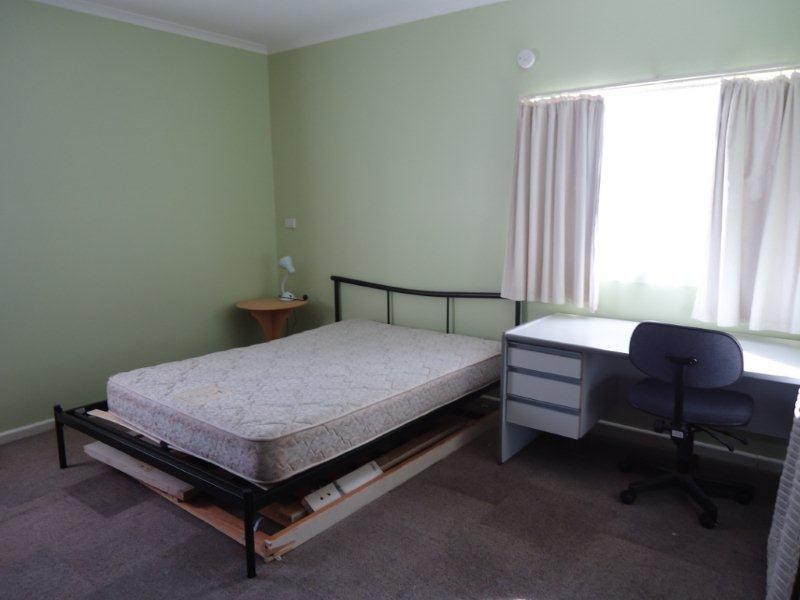 2/79 Erskine Street, Armidale NSW 2350