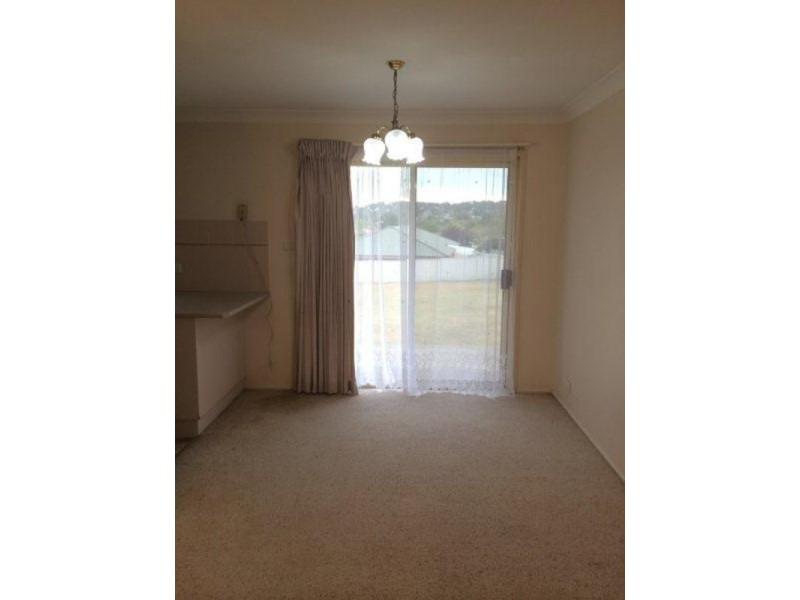 13 Eleanor Close, Armidale NSW 2350