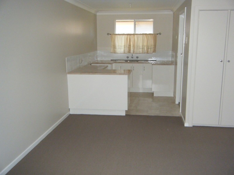 1/20 James Avenue, Armidale NSW 2350