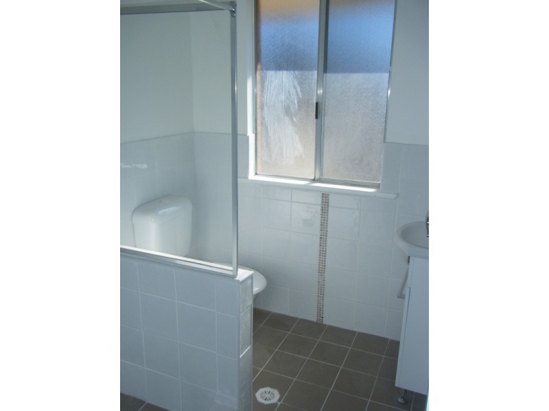 1/20 James Avenue, Armidale NSW 2350