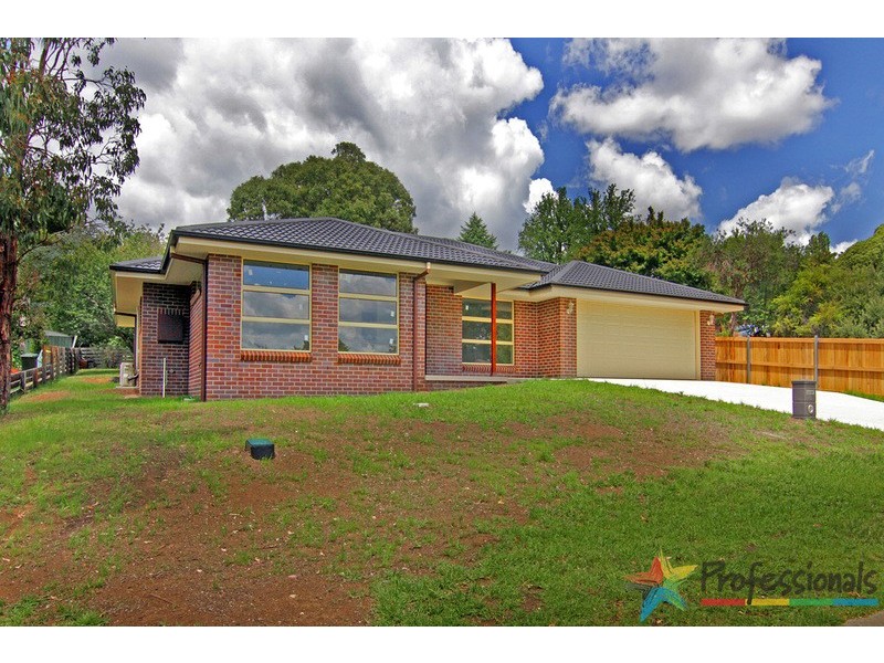 18 Moyes Street, Armidale NSW 2350