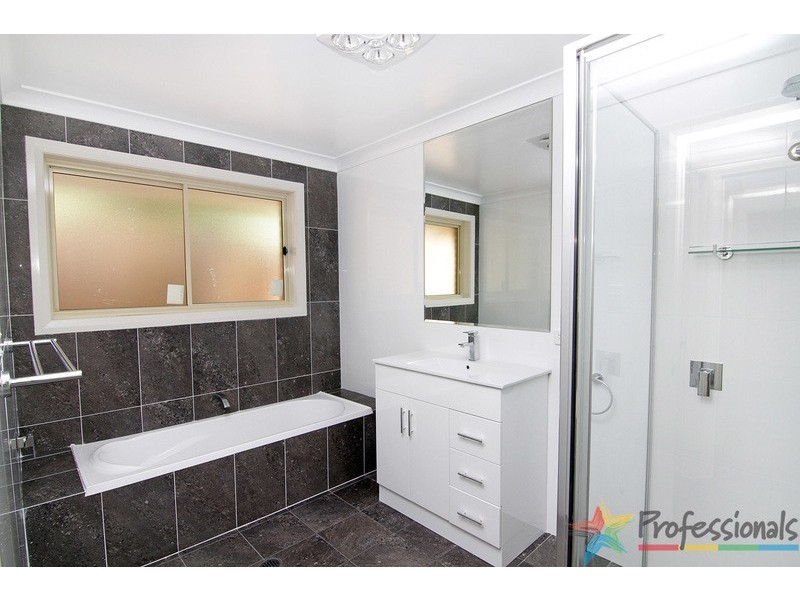 18 Moyes Street, Armidale NSW 2350