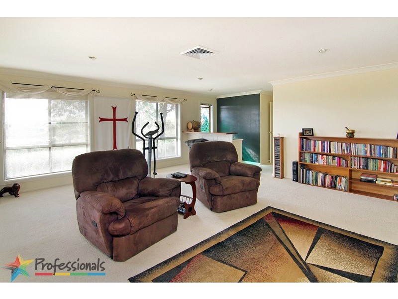69 Ashtree Drive, Armidale NSW 2350