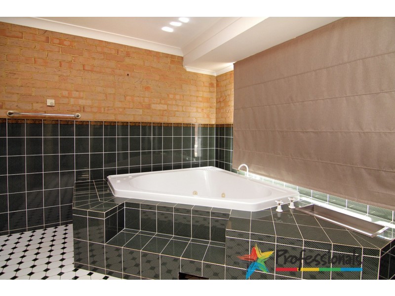 97 The Avenue, Armidale NSW 2350