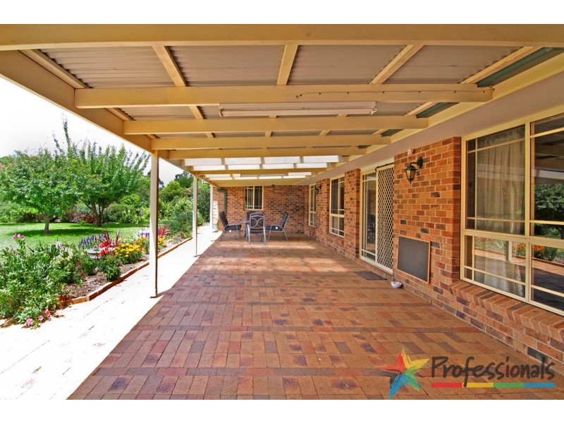 97 The Avenue, Armidale NSW 2350