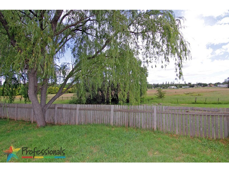 16 McBean Avenue, Armidale NSW 2350