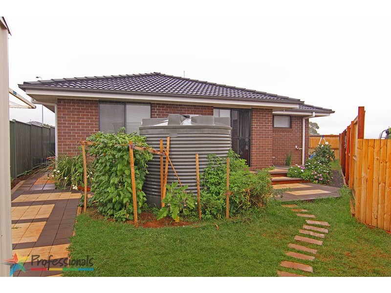 16 Mason Crescent, Armidale NSW 2350