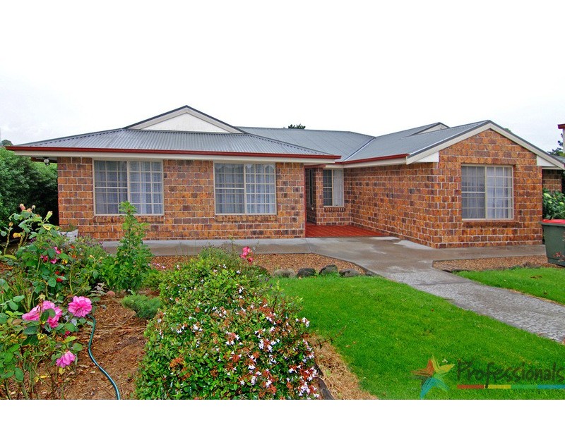 1 Munro Avenue, Uralla NSW 2358