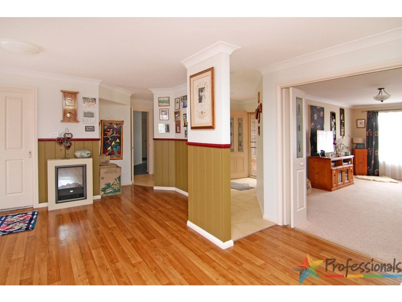 1 Munro Avenue, Uralla NSW 2358