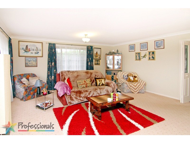 1 Munro Avenue, Uralla NSW 2358