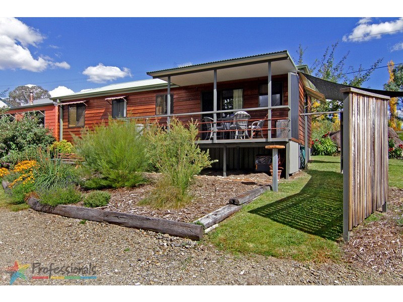 12 Barleyfields Road, Uralla NSW 2358