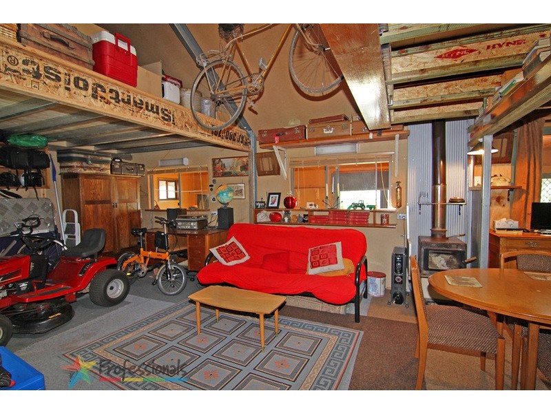 12 Barleyfields Road, Uralla NSW 2358