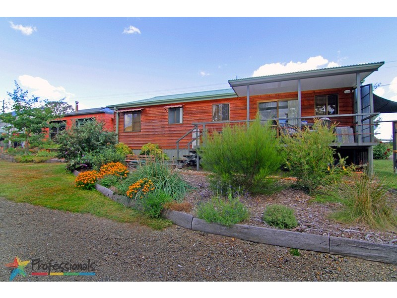 12 Barleyfields Road, Uralla NSW 2358