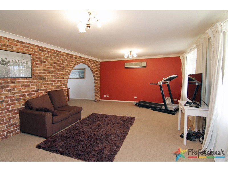 8 The Boulevard, Armidale NSW 2350