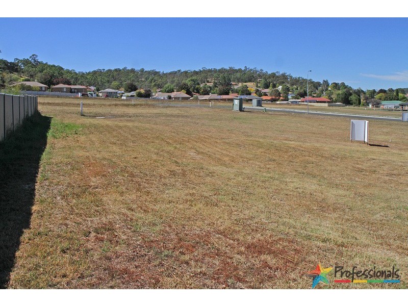 Lot Lot, 20 Peterson Drive, Armidale NSW 2350
