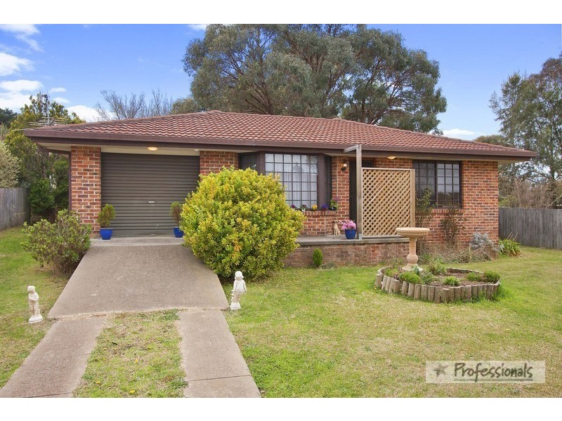 2/27 Murray Avenue, Armidale NSW 2350