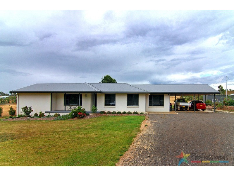 25 Translator Road, Armidale NSW 2350