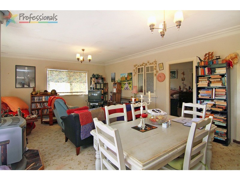 7 Duke Street, Uralla NSW 2358