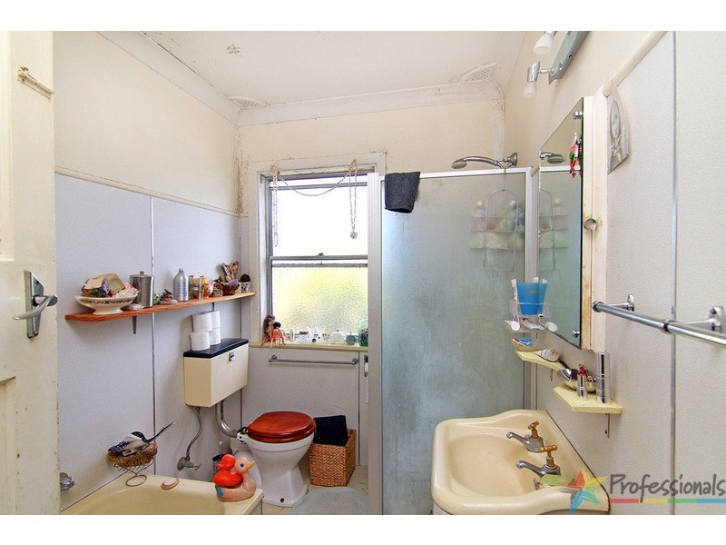7 Duke Street, Uralla NSW 2358